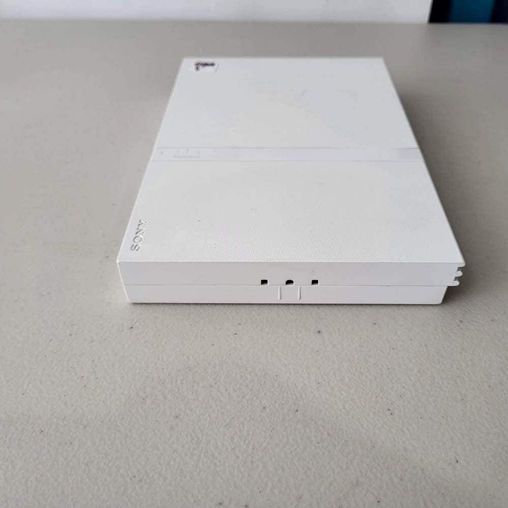 Ceramic White Playstation 2 Slim System Console -- Jeux Video Hobby 