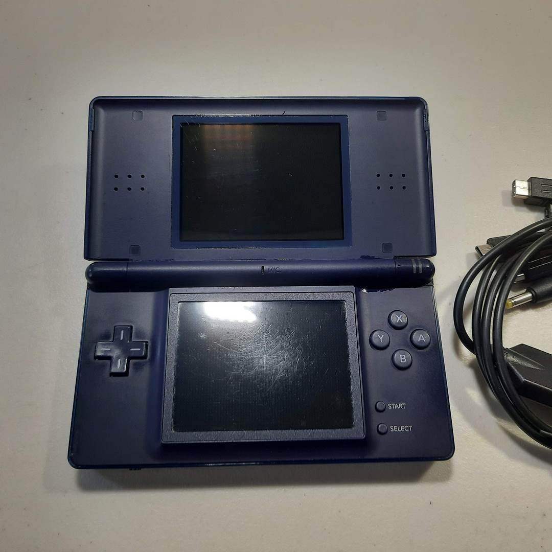 Enamel Navy Blue Nintendo DS Lite Console (UJF10688706) -- Jeux Video Hobby 