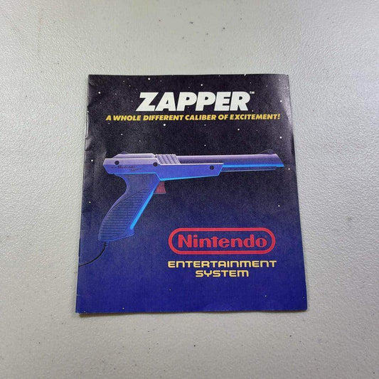 Zapper Light Gun [Gray] NES (Instruction) *Anglais/English -- Jeux Video Hobby 